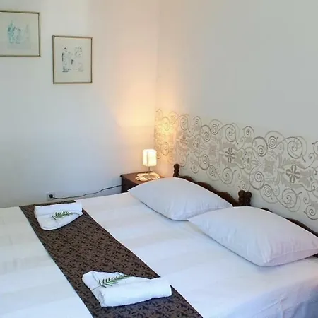 Lily Apartmán *
